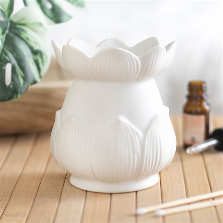 White lotus flower oil/wax burner
